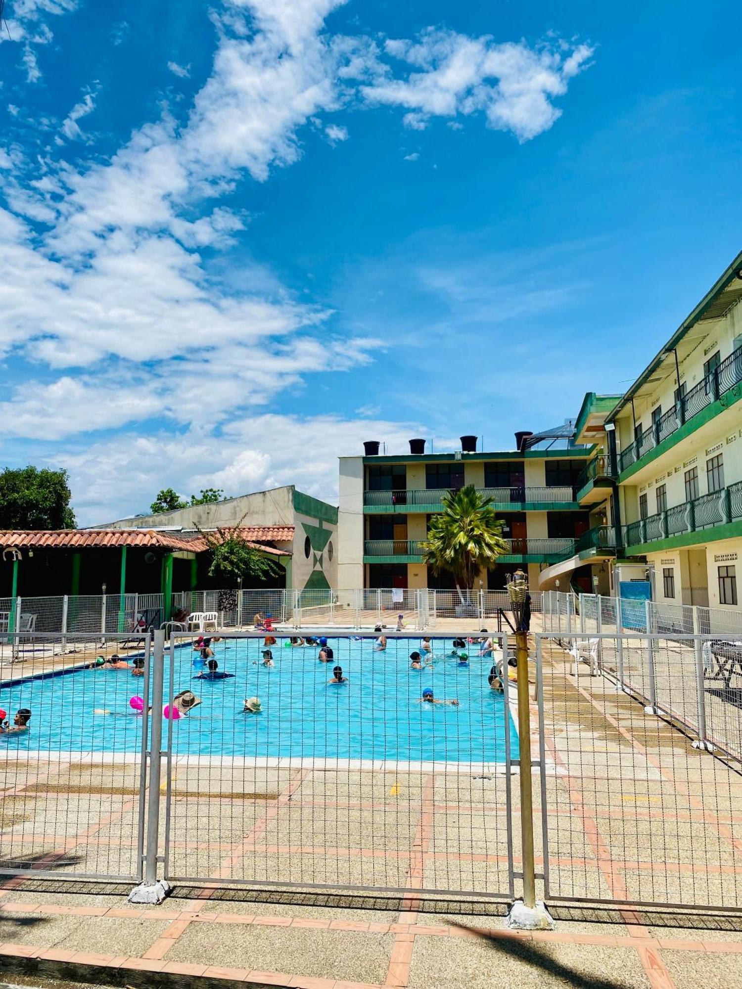 Club Vacacional Copen Hotel โตไกมา ภายนอก รูปภาพ